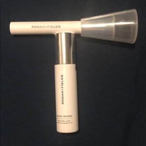 Sand Radiant Defense by Rodan + Fields + Brush
